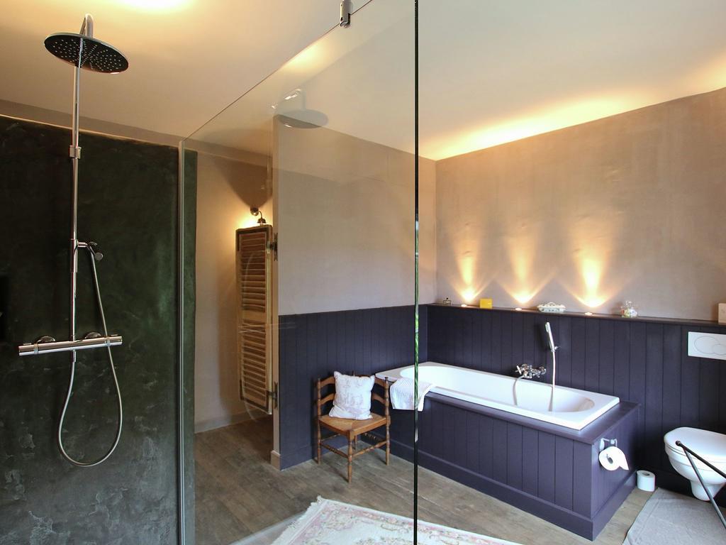 Unique Holiday Home In Virton With Jacuzzi Latour Exterior foto