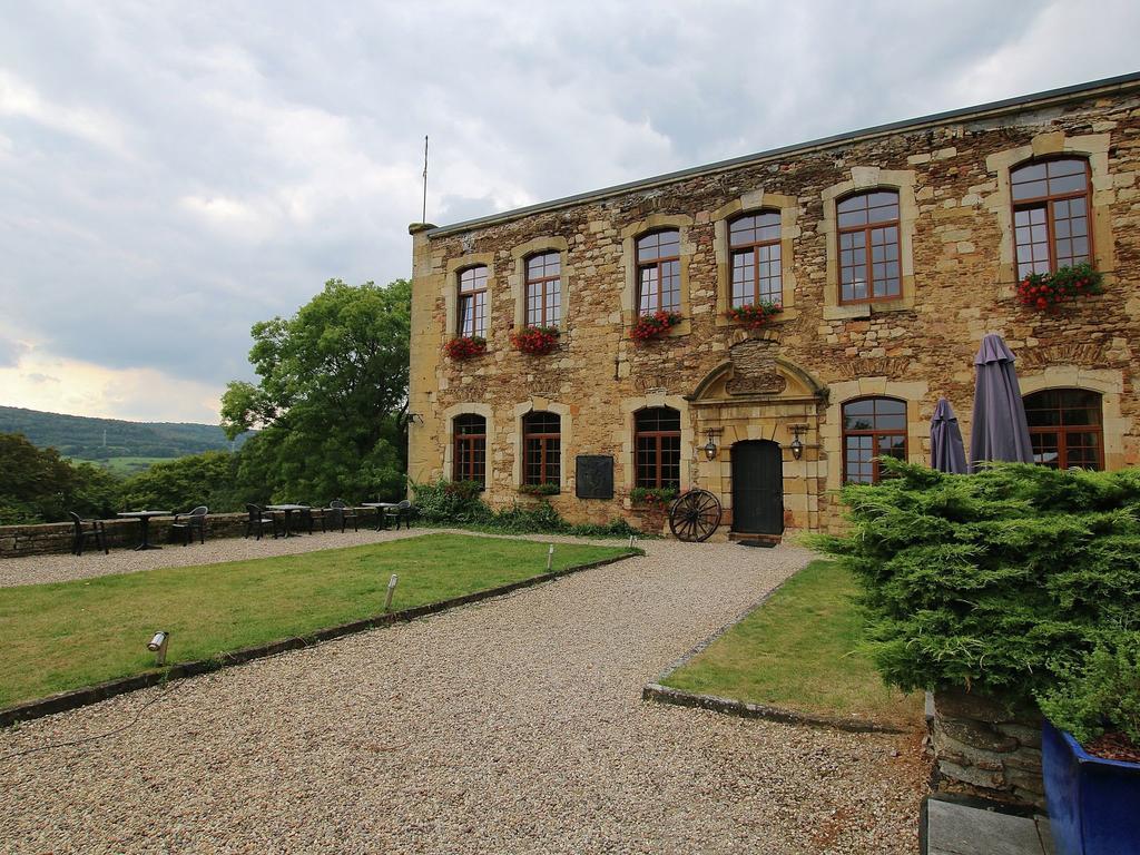 Unique Holiday Home In Virton With Jacuzzi Latour Exterior foto